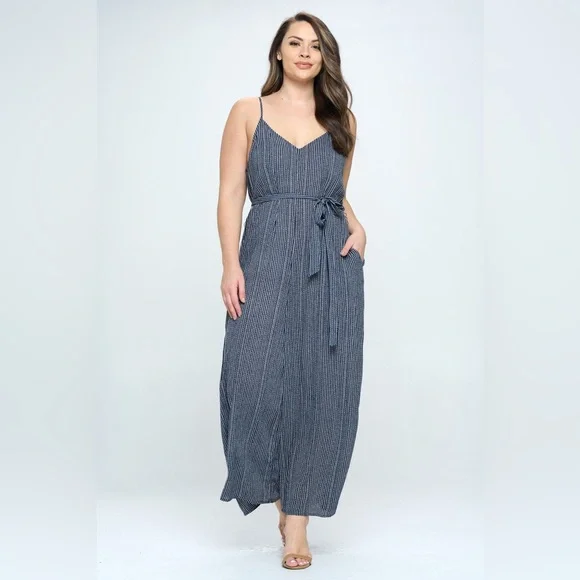 PLUS SIZE JUMPSUIT - Picture 1 of 4